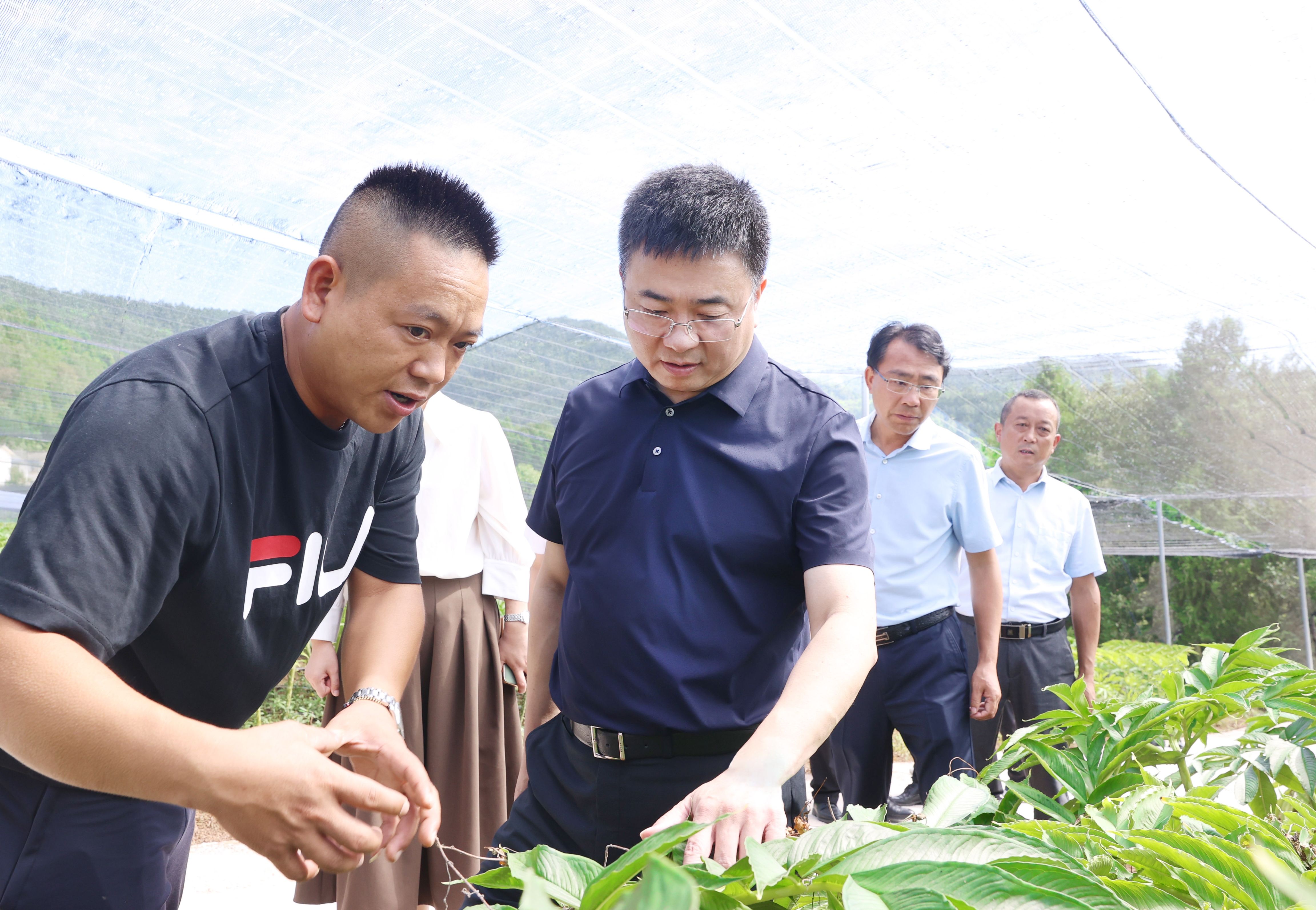 杨波深入基层宣讲习近平总书记来川视察重要指示精神和省、市、区委全会精神