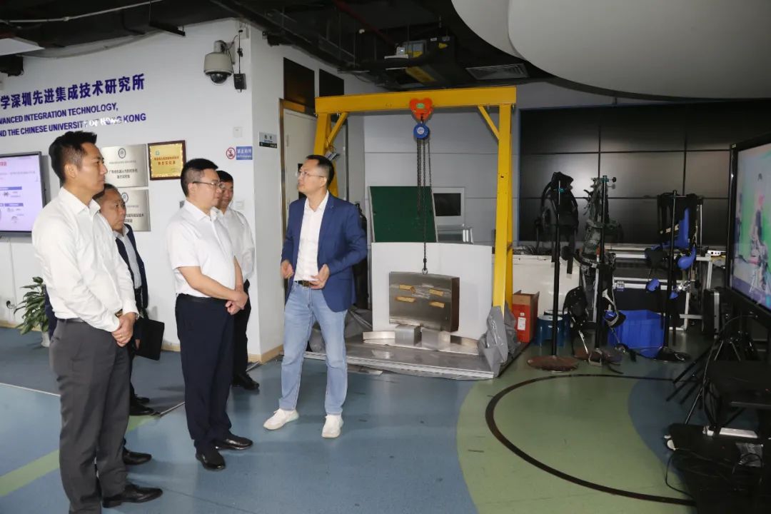 杨波率队赴广东、重庆开展投资促进活动