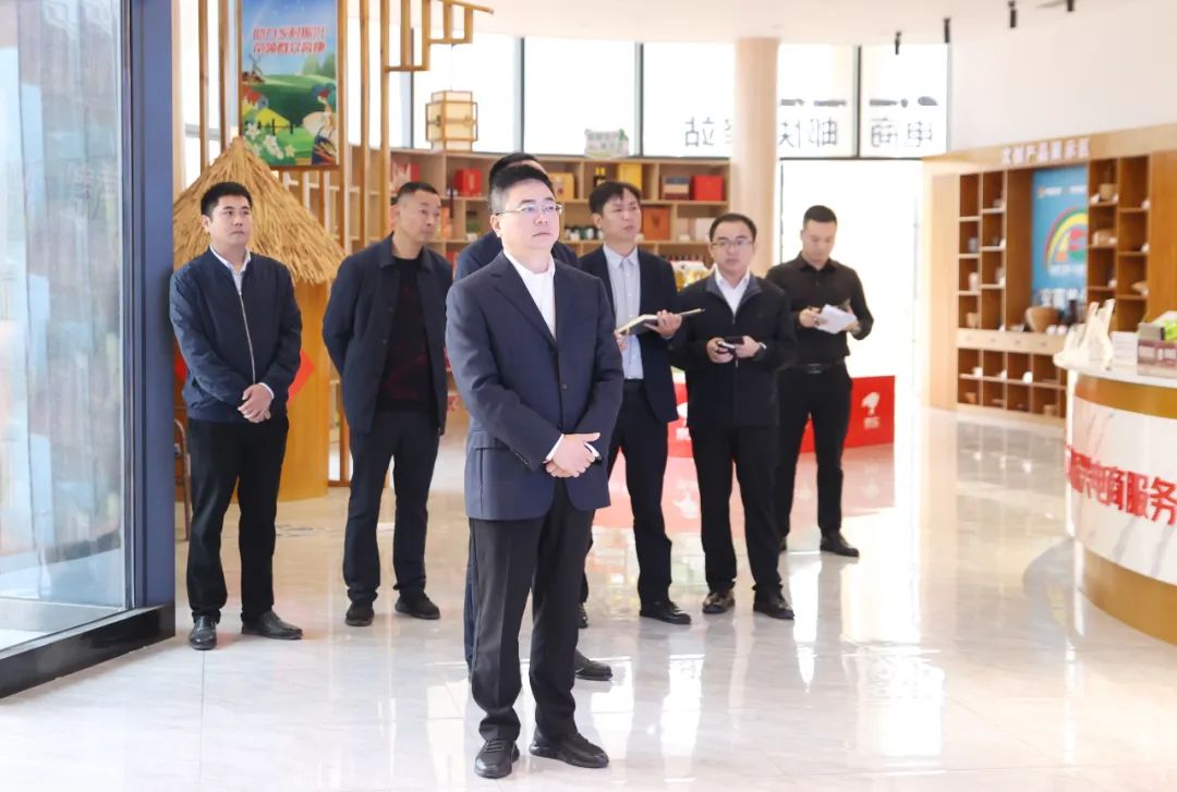 杨波调研农村生活污水治理工作