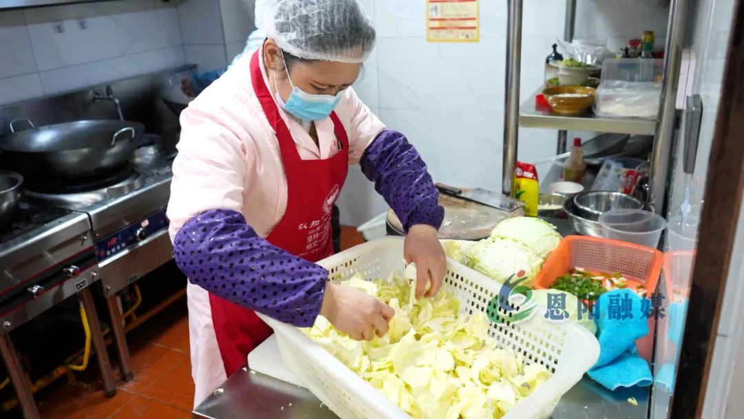 恩阳有个“养老助餐食堂” 6至10元吃得“巴适”