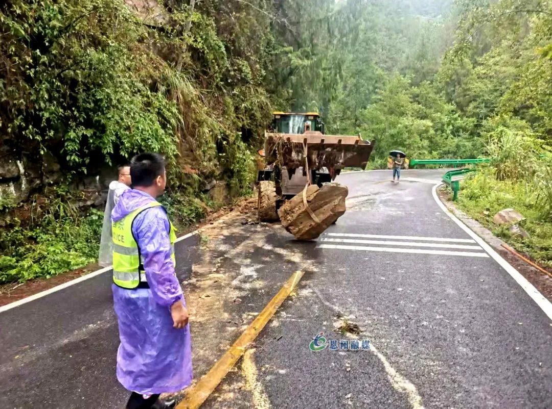 出行安全 “不松懈”！尹家镇筑牢道路交通安全防线